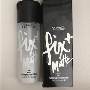Mac cosmetics Fix+ Matte